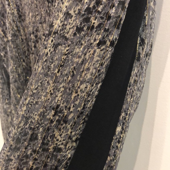 Ella Moss Platinum Print Stripe Sleeve Silk Henley - Picture 6 of 12